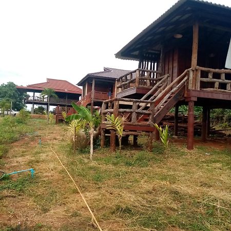 Quiet Garden View Lodge&Trekking Banlung Bagian luar foto