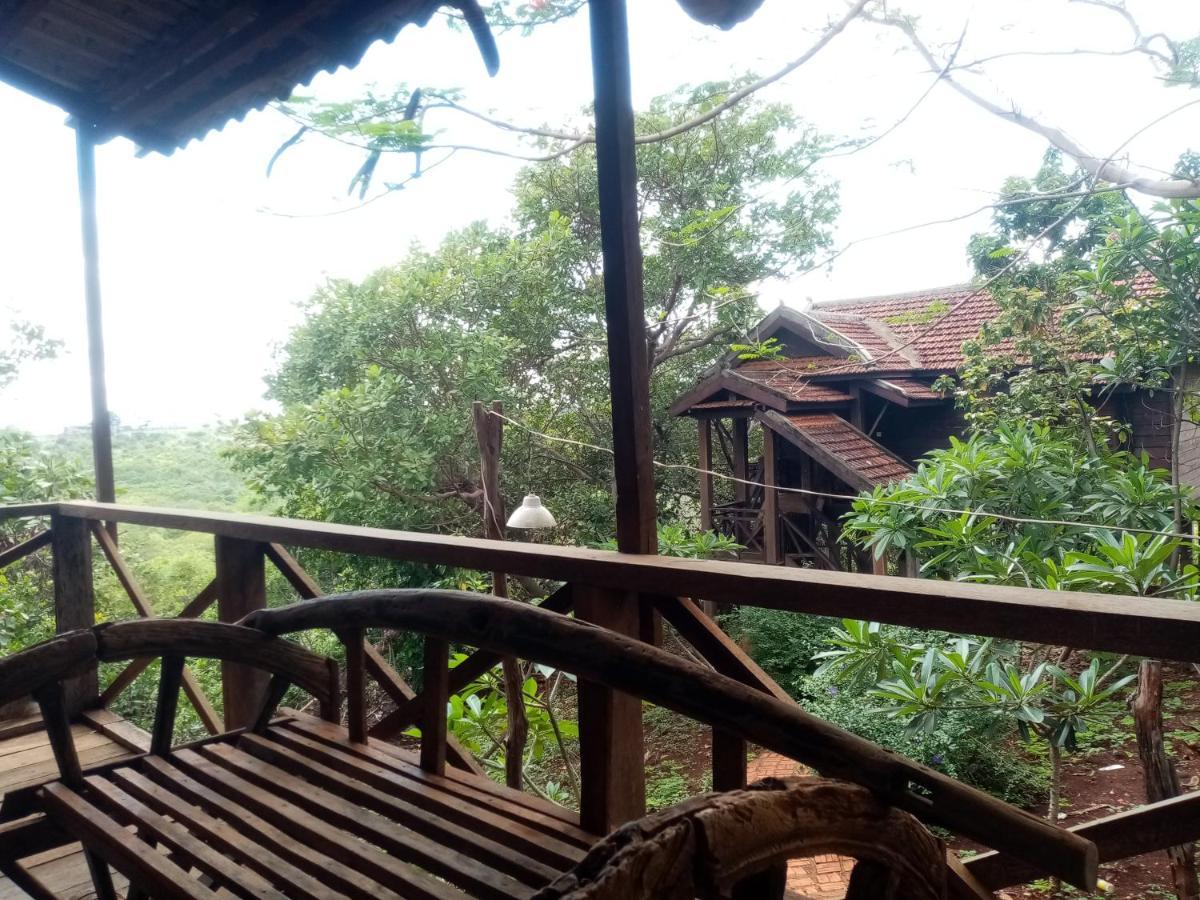 Quiet Garden View Lodge&Trekking Banlung Bagian luar foto