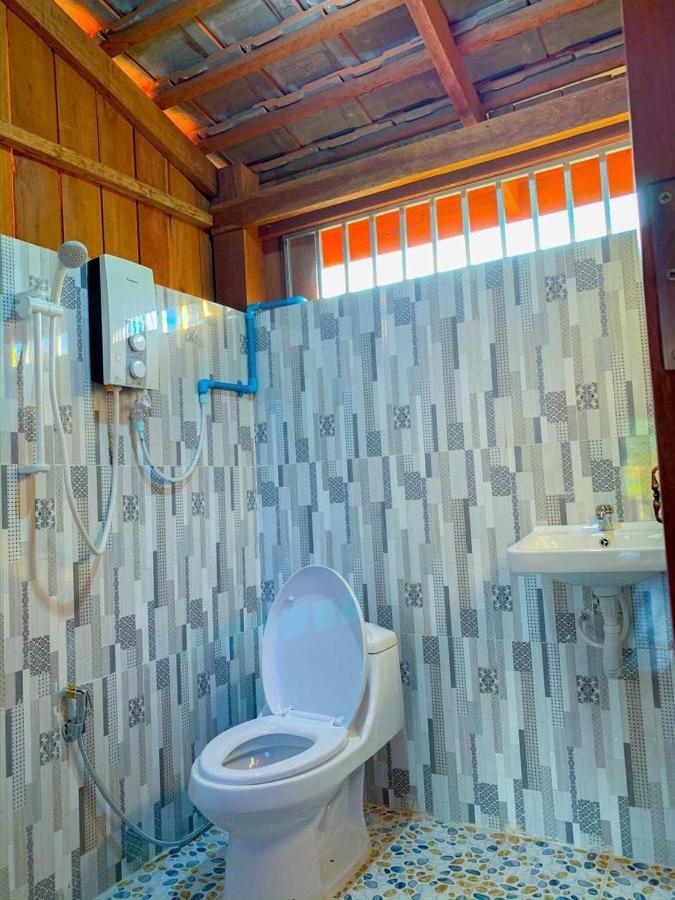 Quiet Garden View Lodge&Trekking Banlung Bagian luar foto