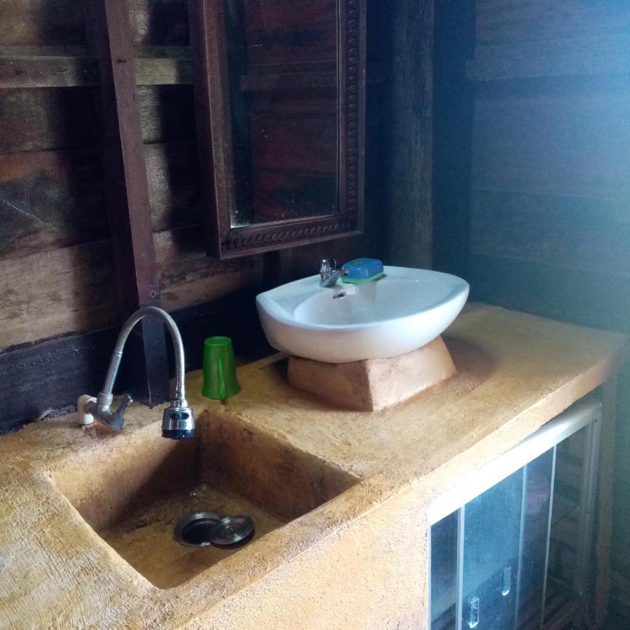 Quiet Garden View Lodge&Trekking Banlung Bagian luar foto