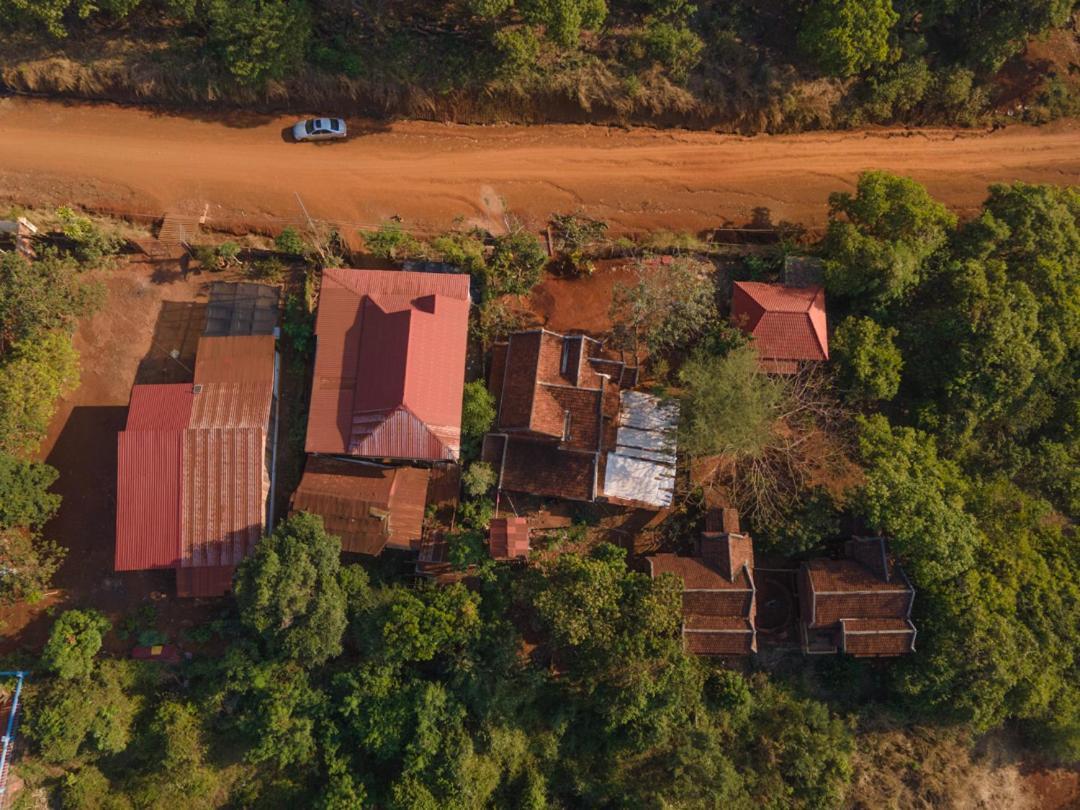 Quiet Garden View Lodge&Trekking Banlung Bagian luar foto