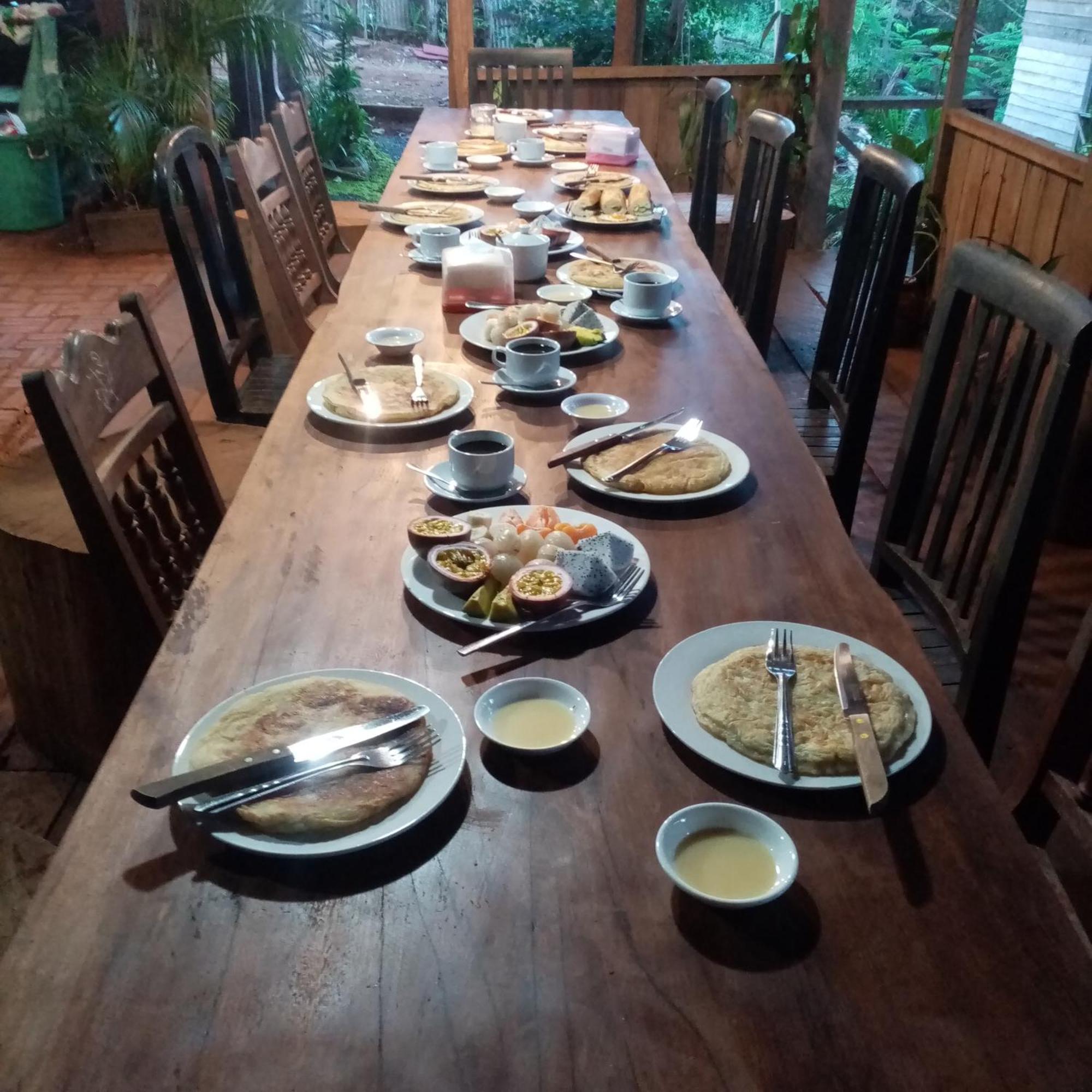 Quiet Garden View Lodge&Trekking Banlung Bagian luar foto